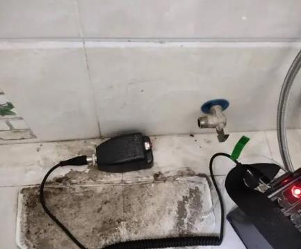 和田屋顶漏水维修公司分享下卫生间漏水的危害及解决方法
